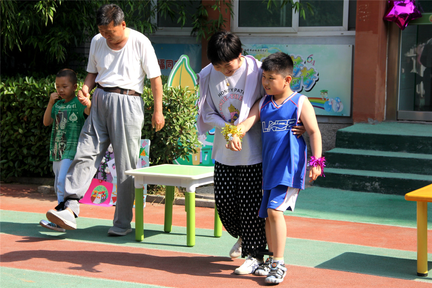 市特教中心開展“暢享運(yùn)動、活力無限”慶“六一”親子運(yùn)動活動