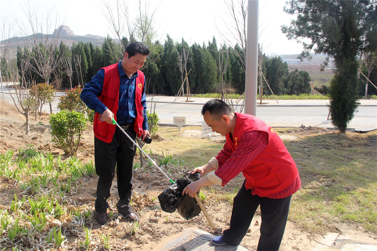 黨員志愿者環(huán)保行動(dòng)